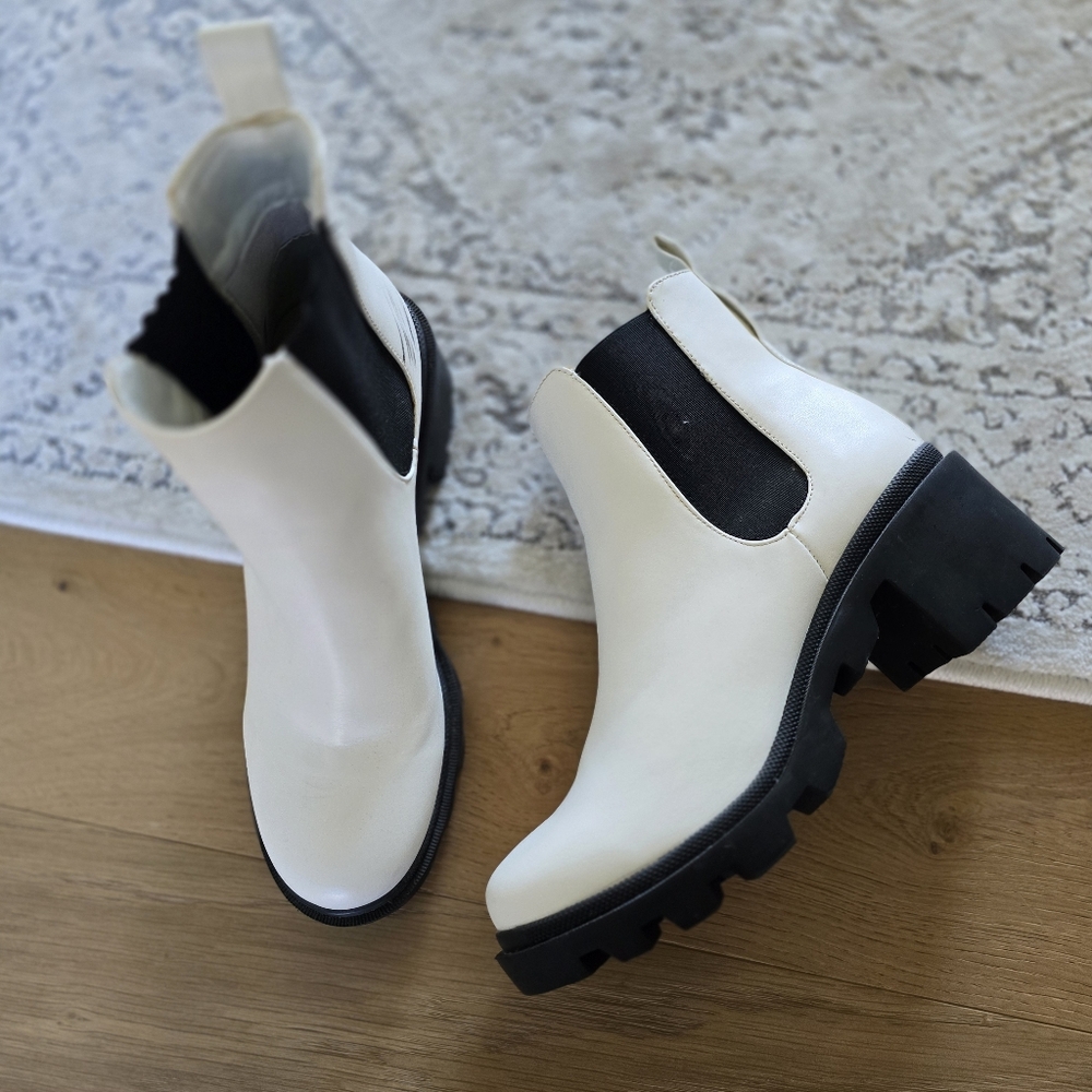 Steve Madden Chelsea Boot